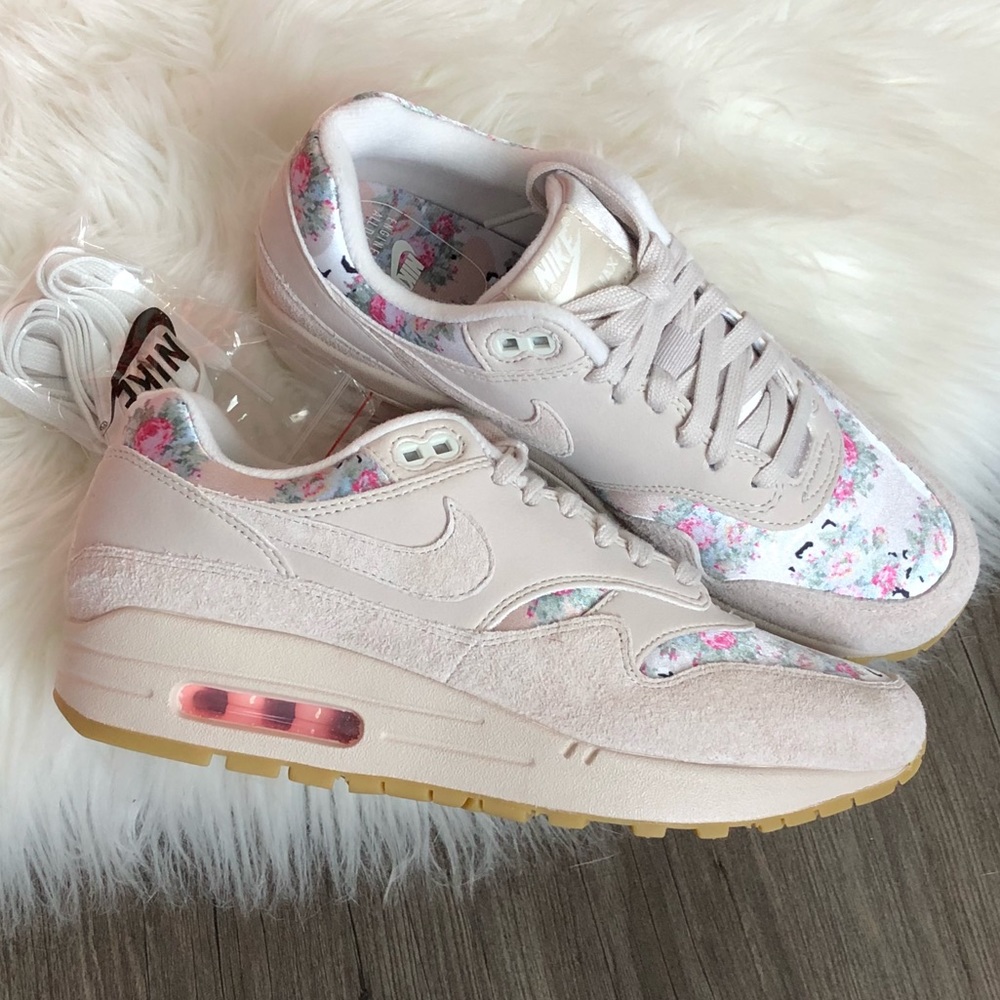 Brand New Nike Air Max 1 Special Edition Floral - Picture 7 of 8